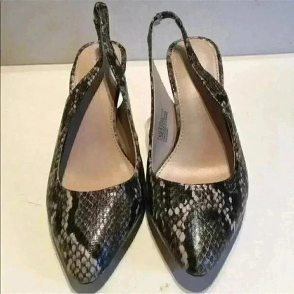 express Heels Snakeskin Print Pointy Toe Slingback - Picture 2 of 9